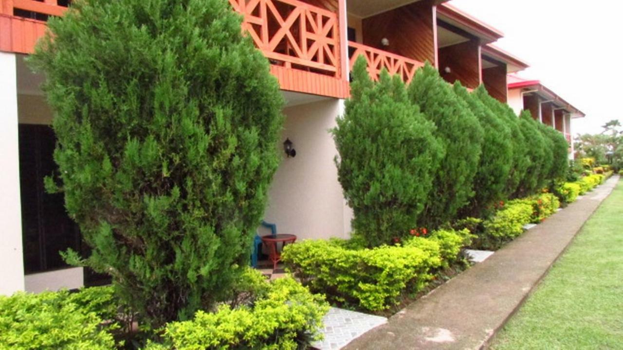 Wailoaloa Beach Resort Nadi Zewnętrze zdjęcie