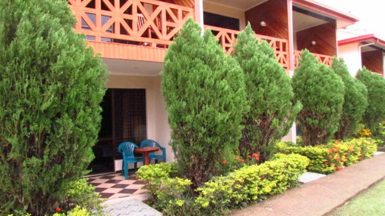 Wailoaloa Beach Resort Nadi Zewnętrze zdjęcie